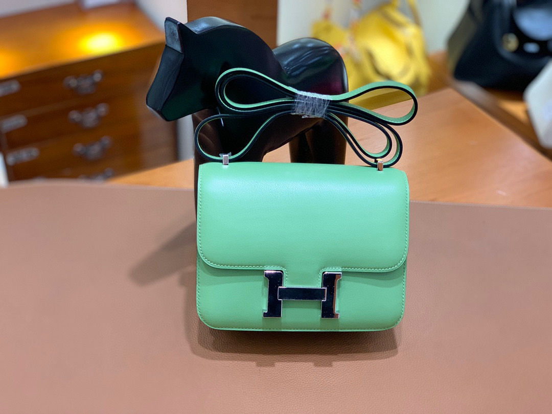 Hermes Constance 19CM 空姐包  Swift 牛油果绿 金扣 全手工定制