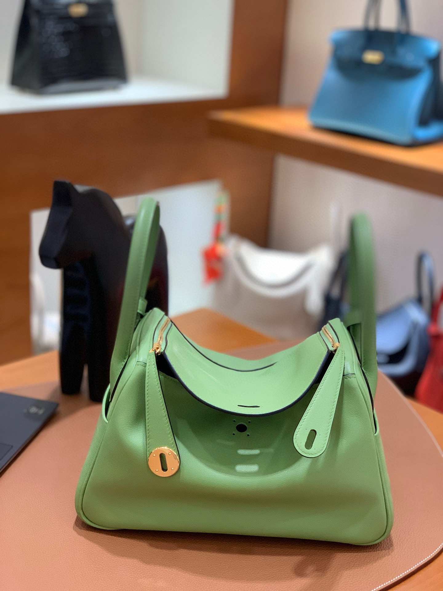Hermes Lindy 琳迪包 26CM SWIFT皮 金扣 3i 牛油果绿 全手工定制