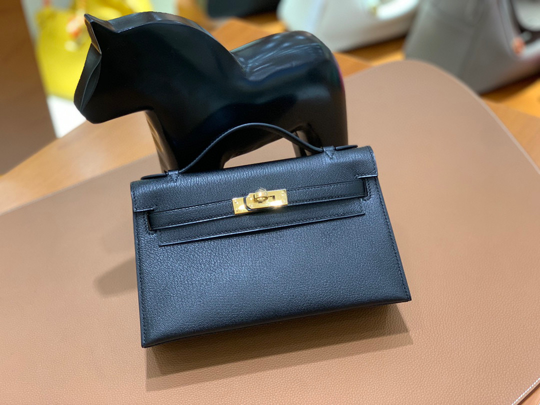 Hermes Kelly Pochette 22CM 山羊皮 黑色 金扣 手拿包