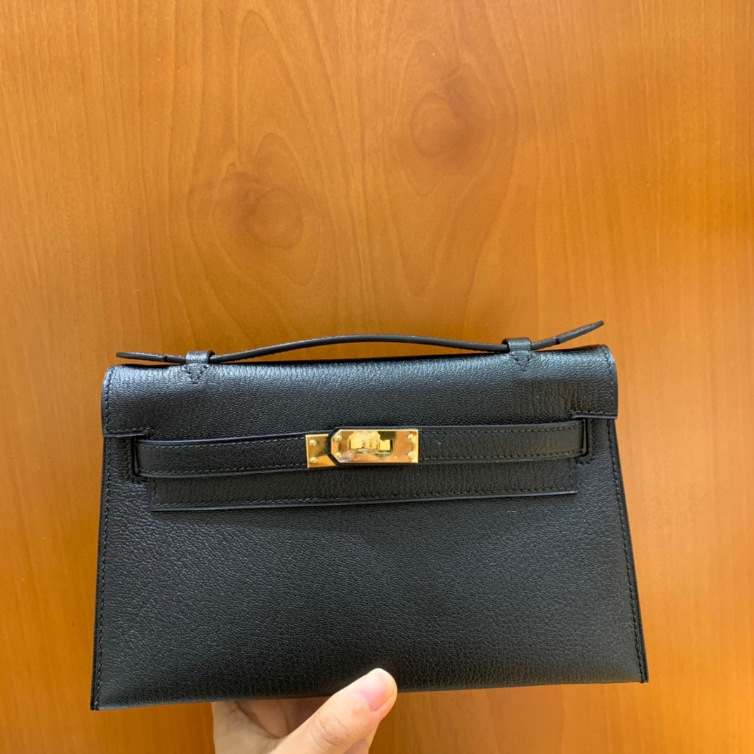 Hermes Kelly Pochette 22CM 山羊皮 黑色 金扣 手拿包