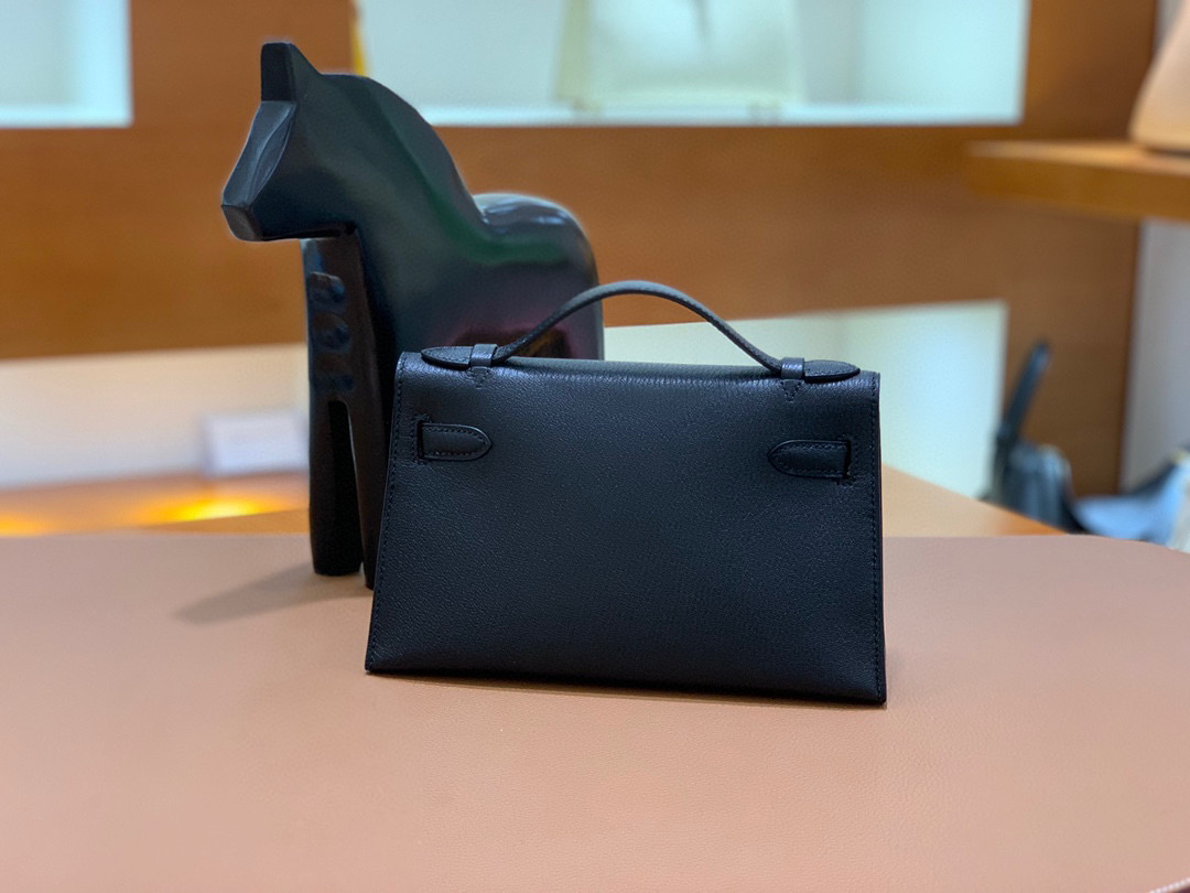 Hermes Kelly Pochette 22CM 山羊皮 黑色 金扣 手拿包