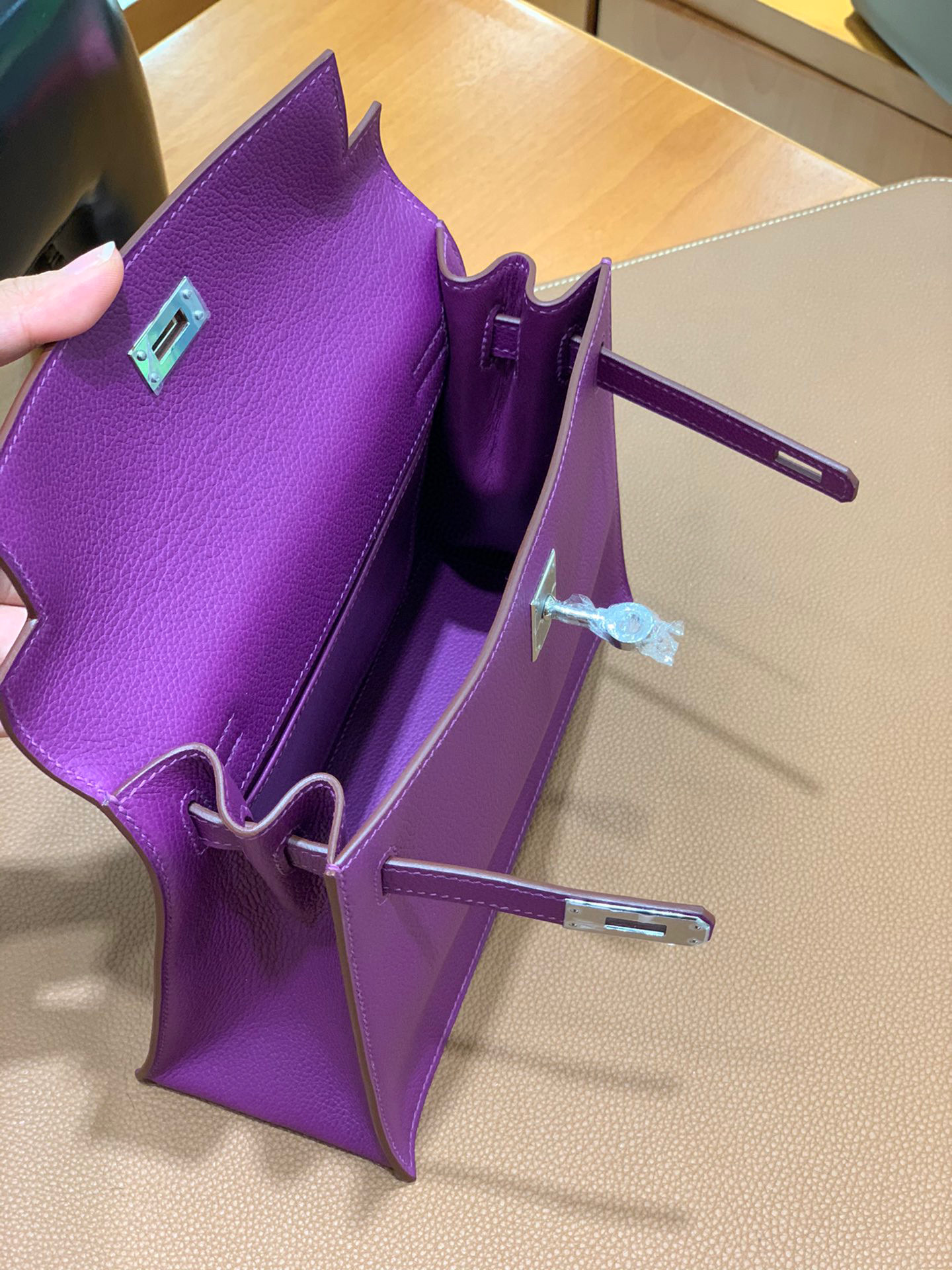 Hermes Kelly Danse 海葵紫 EverColor皮 银扣