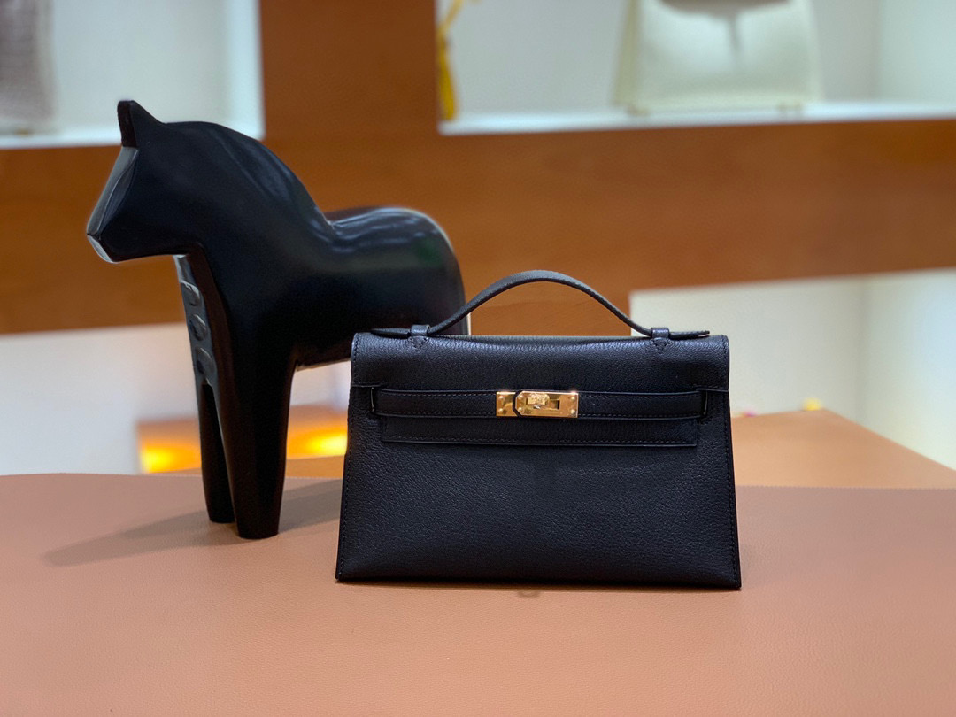 Hermes Kelly Pochette 22CM 山羊皮 黑色 金扣 手拿包