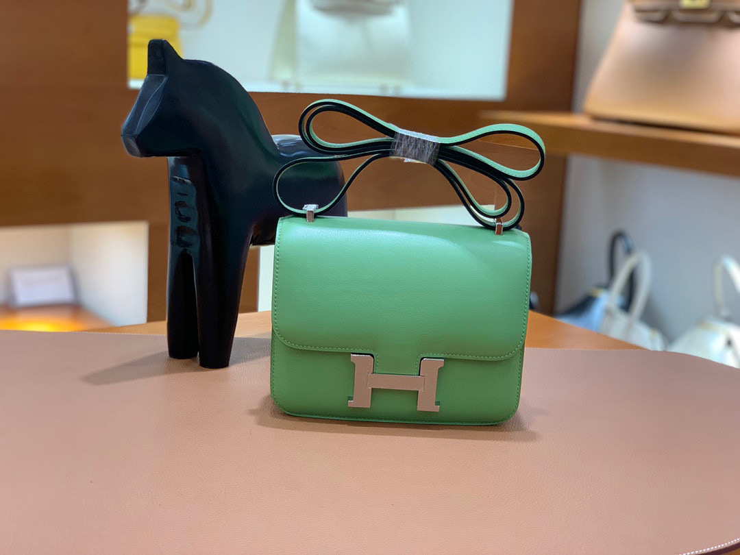 Hermes Constance 19CM 空姐包  Swift 牛油果绿 金扣 全手工定制