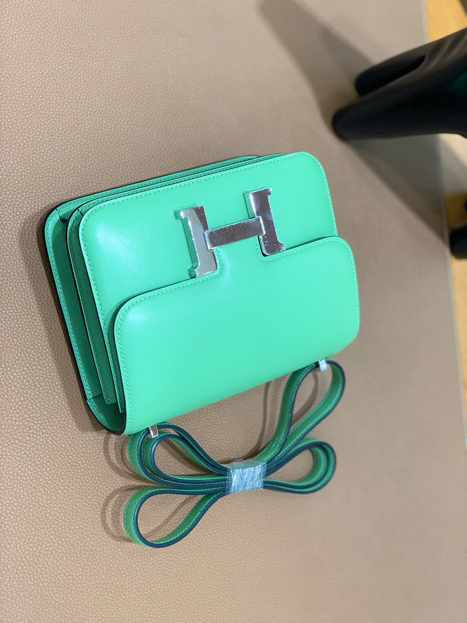 Hermes Constance 19CM 空姐包  Swift 牛油果绿 金扣 全手工定制