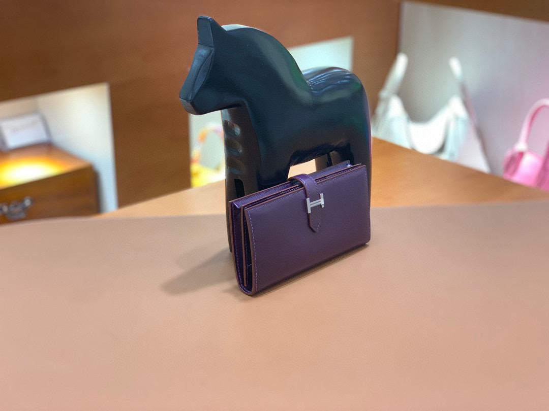爱马仕 Hermes Bearn 西装夹 钱包 BOX皮  加多仑紫  银扣