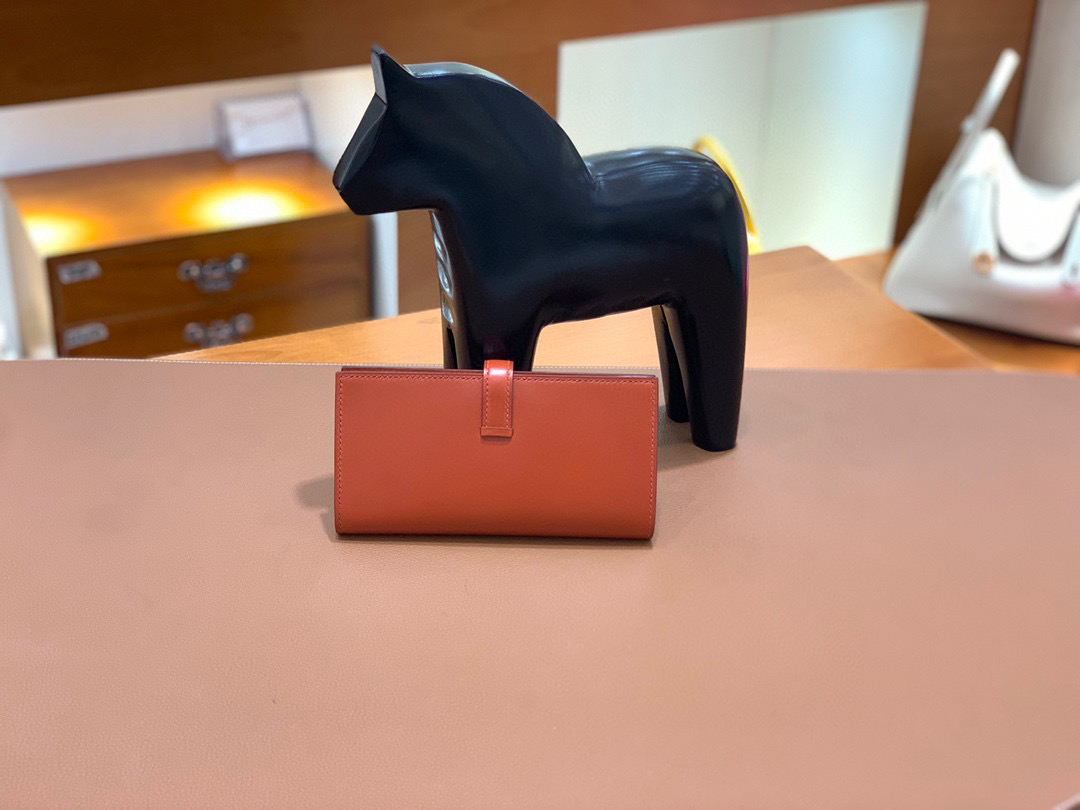 爱马仕 Hermes Bearn 西装夹 钱包 BOX皮  古铜色 银扣