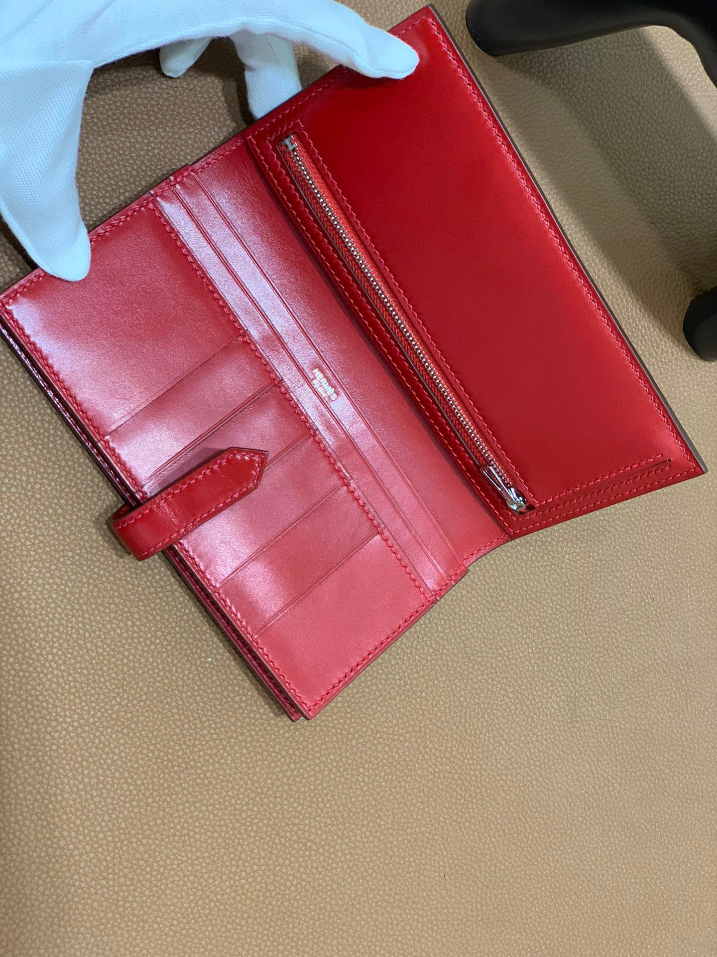 爱马仕 Hermes Bearn 西装夹 钱包 BOX皮  国旗红 银扣
