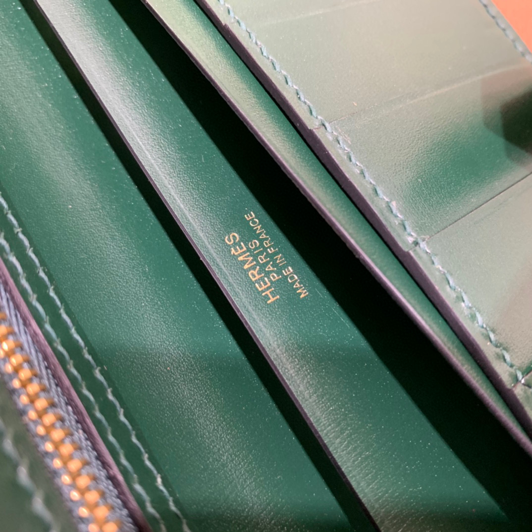 爱马仕 Hermes Bearn 西装夹 钱包 Box皮  英国绿 金扣