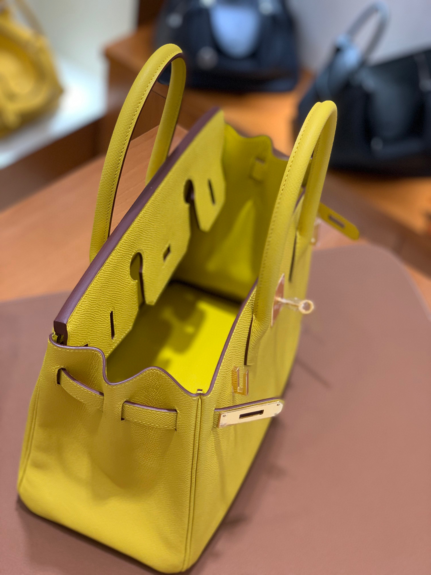 爱马仕 Hermes 铂金包 Birkin 30CM 全手工  那不勒斯黄 金扣