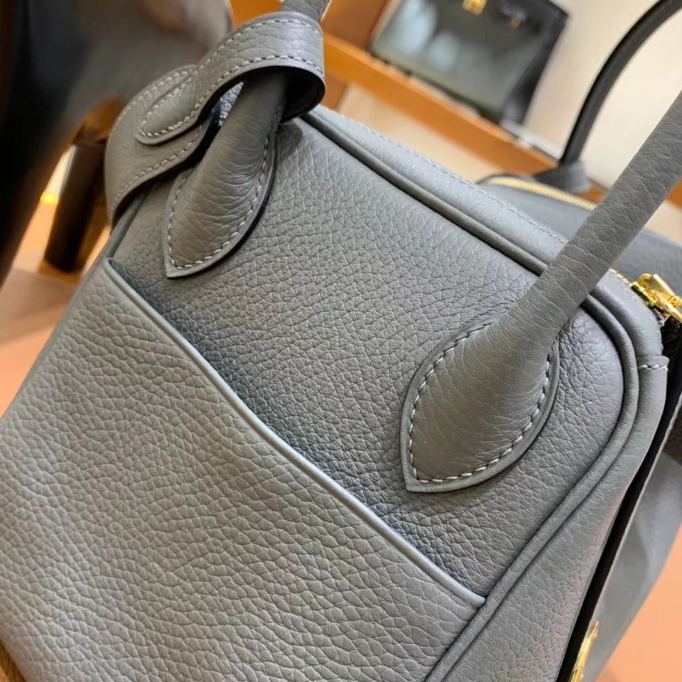 Hermès（爱马仕）TC 杏仁绿 Lindy 26 金扣