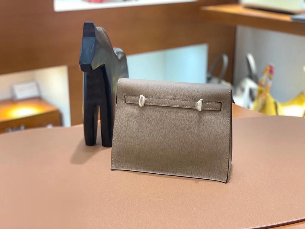 Hermès（爱马仕）Kelly danse evercolor 威玛犬米色 22cm 金扣 现货
