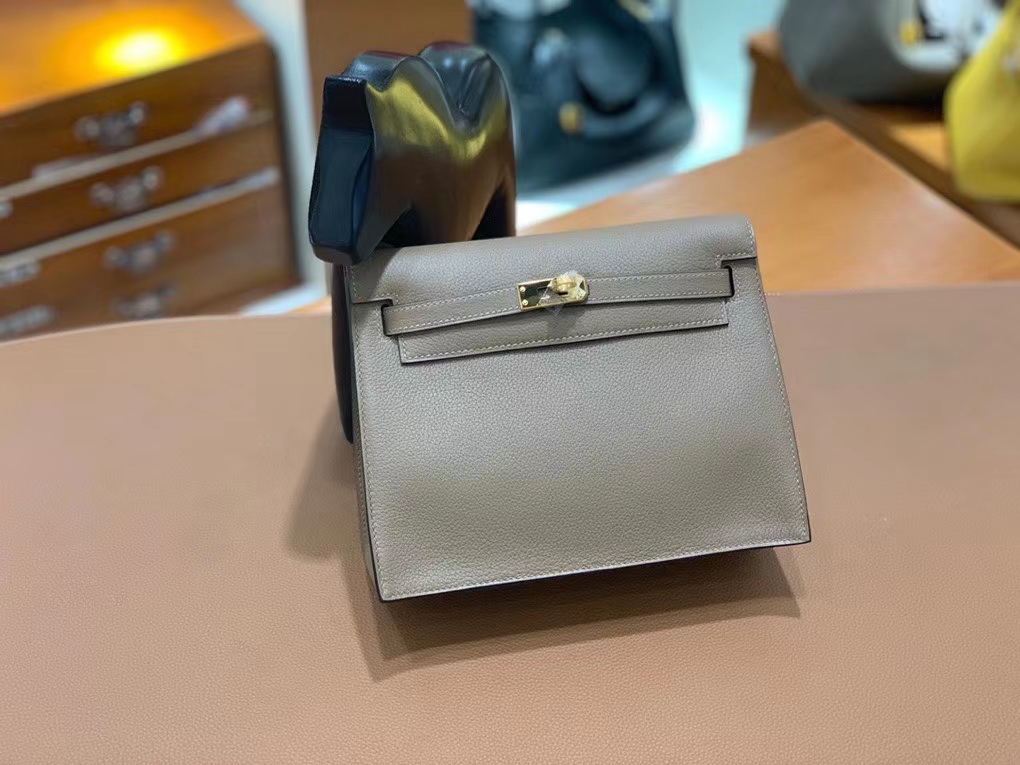 Hermès（爱马仕）Kelly danse evercolor 威玛犬米色 22cm 金扣 现货