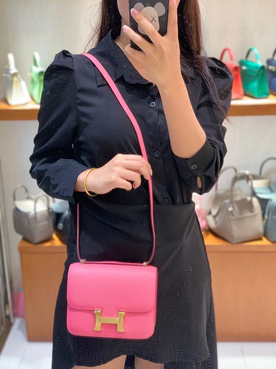 Hermès（爱马仕）Constance 空姐包 epsom 唇膏粉 金扣 19cm 现货