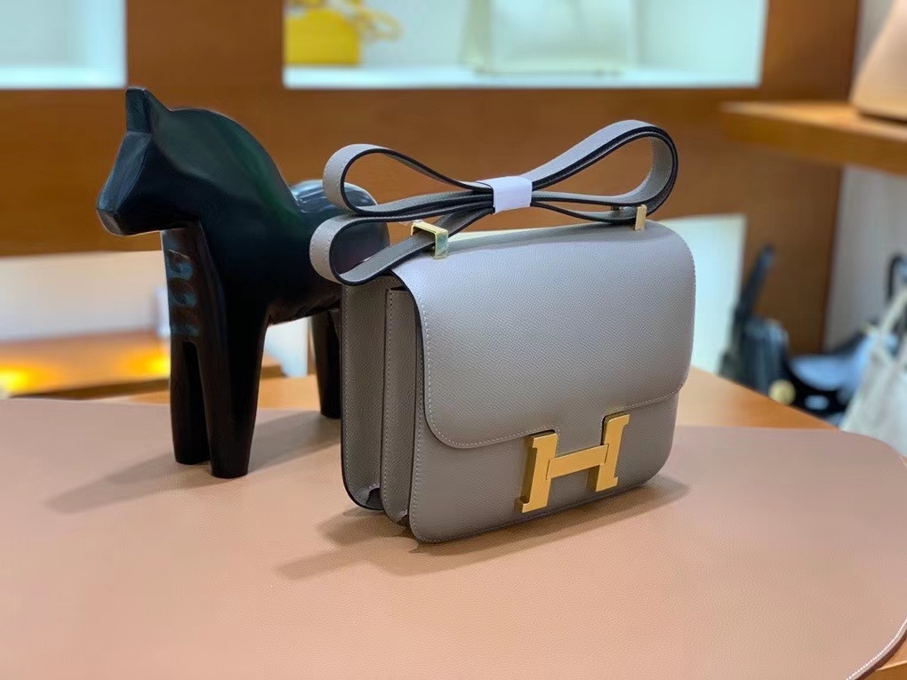 Hermès（爱马仕）Constance 空姐包 epsom 沥青灰 金扣 24cm 现货