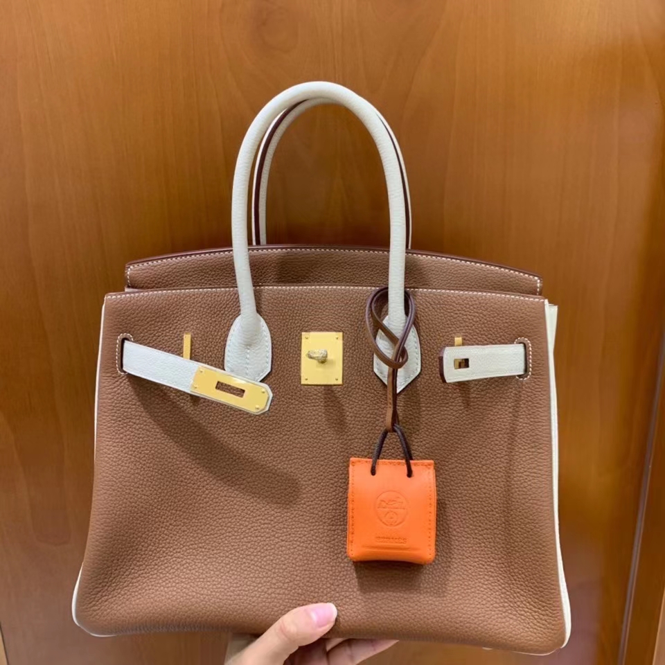 Hermès（爱马仕）Togo 金棕色 拼 奶昔白 BK 30 金扣