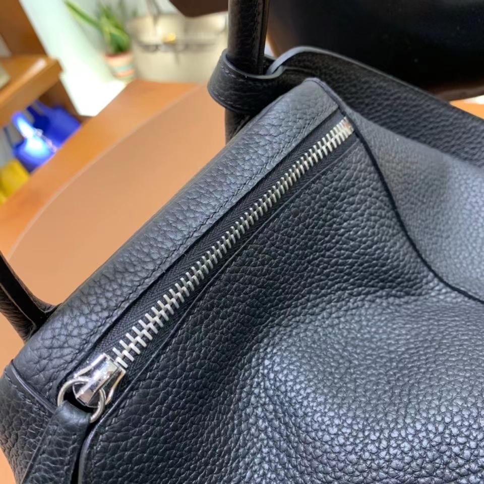 Hermès（爱马仕）TC 黑色 Lindy 30 银扣
