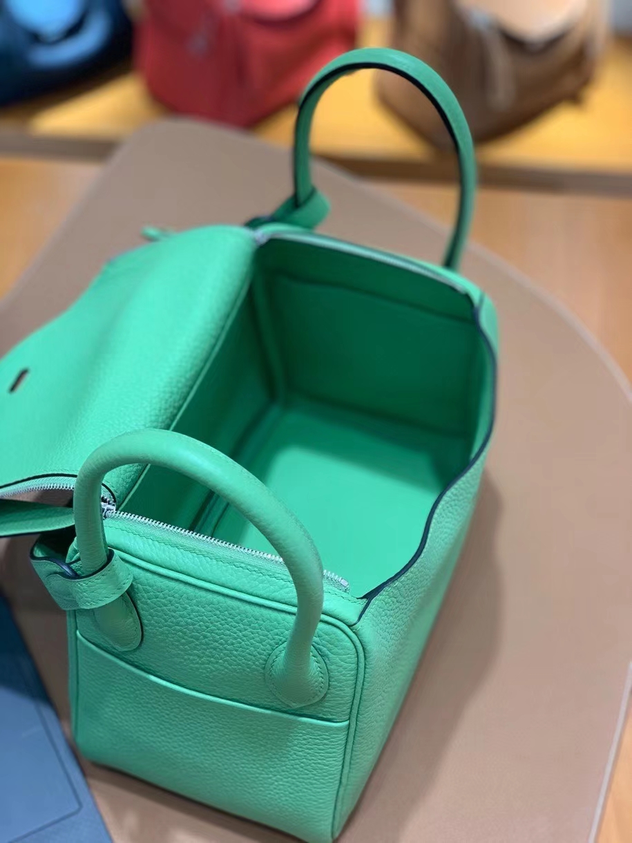 Hermès（爱马仕）TC 3i牛油果绿 Lindy 26 银扣
