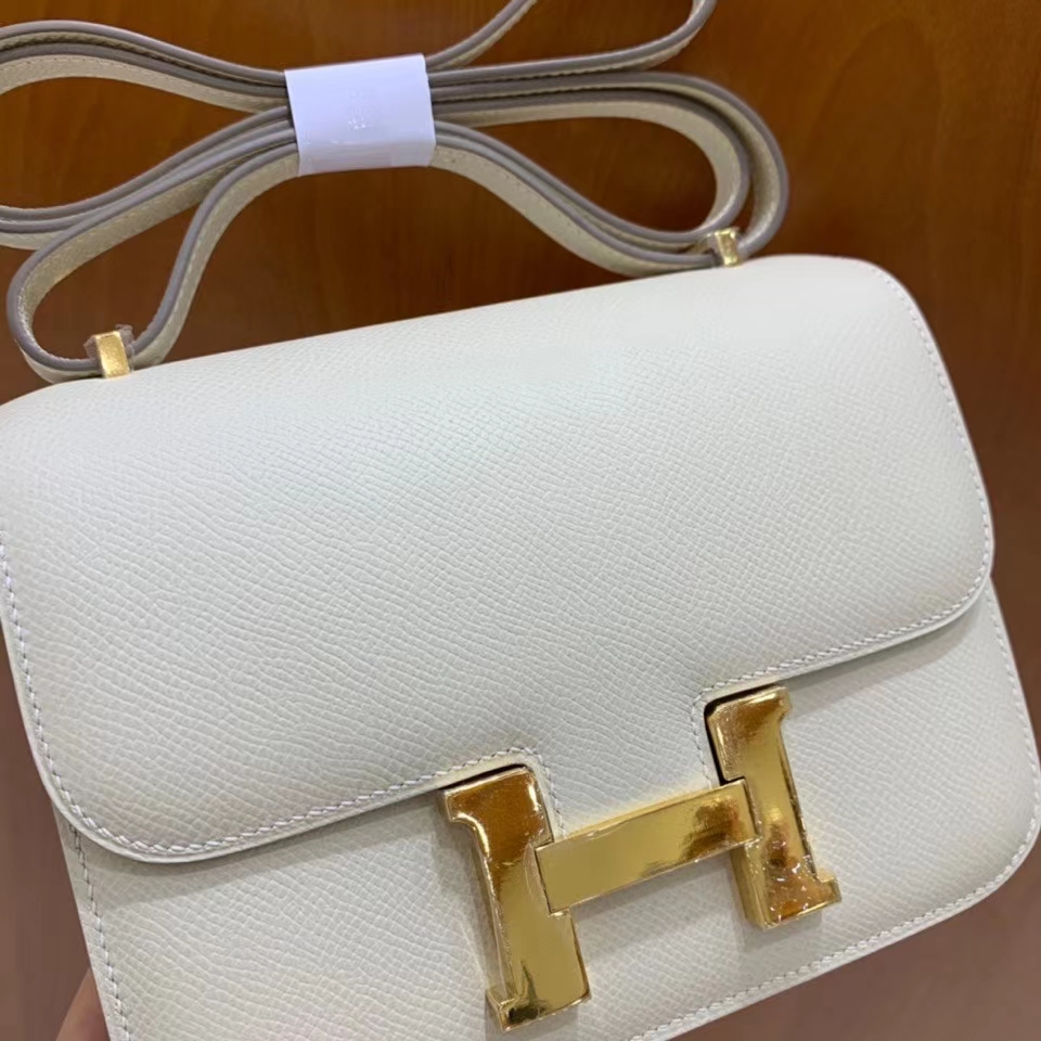 Hermès（爱马仕）Constance 空姐包 epsom 奶昔白 19cm 金扣 现货