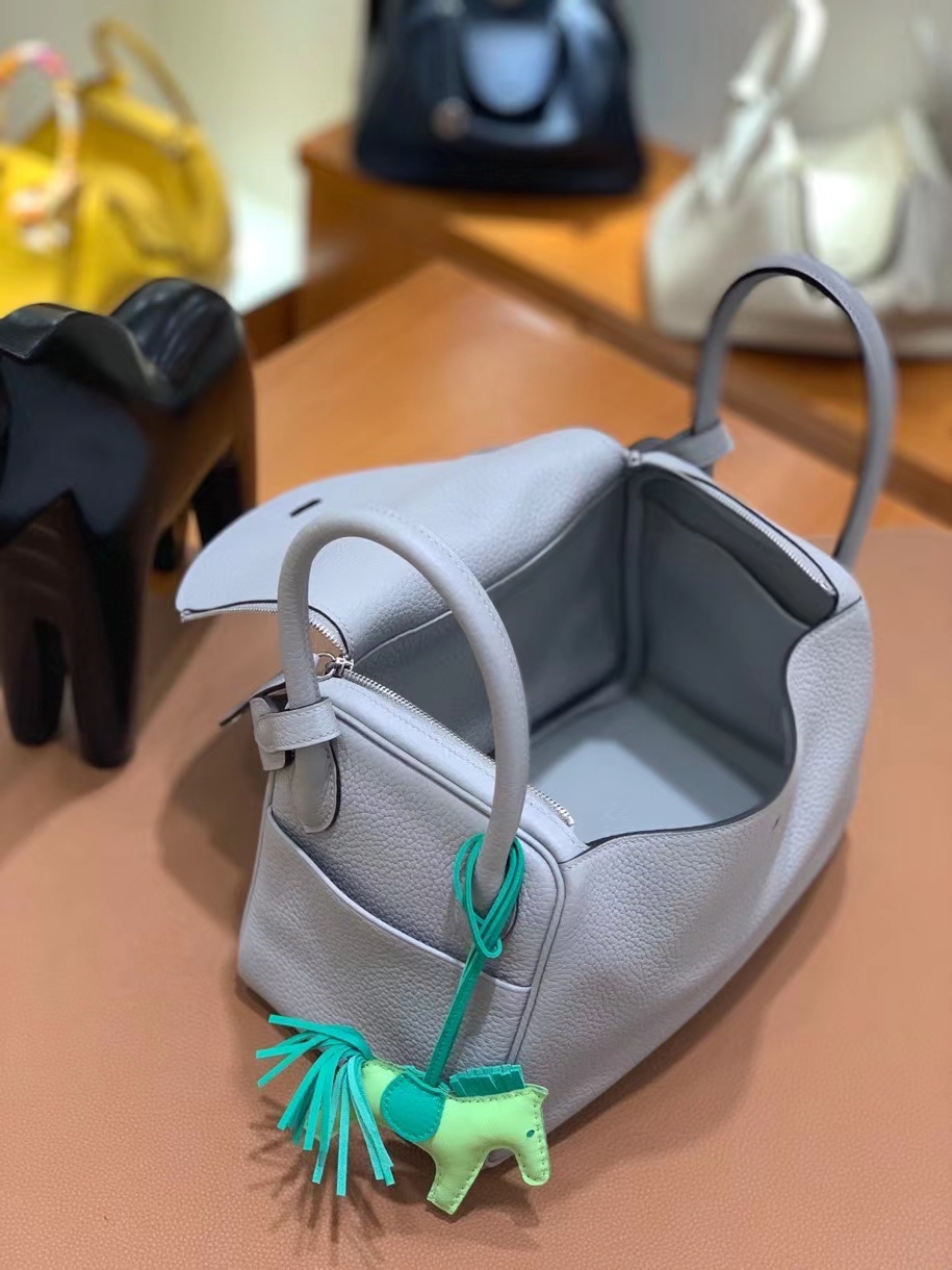 Hermès（爱马仕）TC 海鸥灰 Lindy 26 银扣