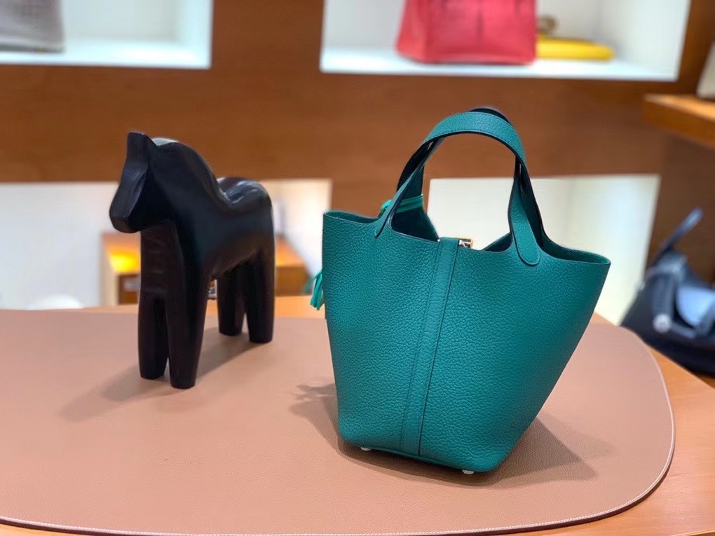 Hermès（爱马仕）Picotin 菜篮子 TC皮 丝绒绿 18cm 金扣