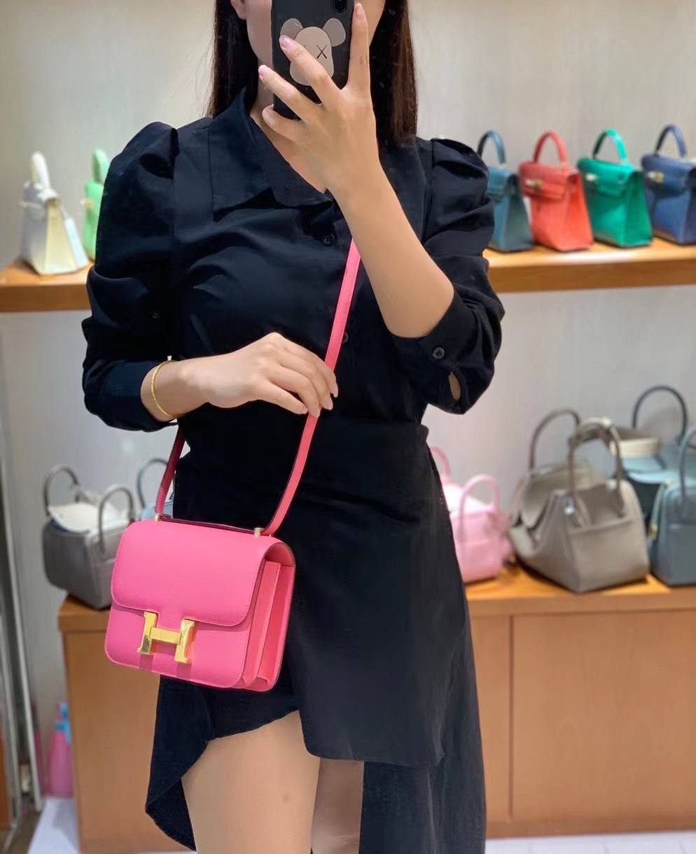 Hermès（爱马仕）Constance 空姐包 epsom 唇膏粉 金扣 19cm 现货