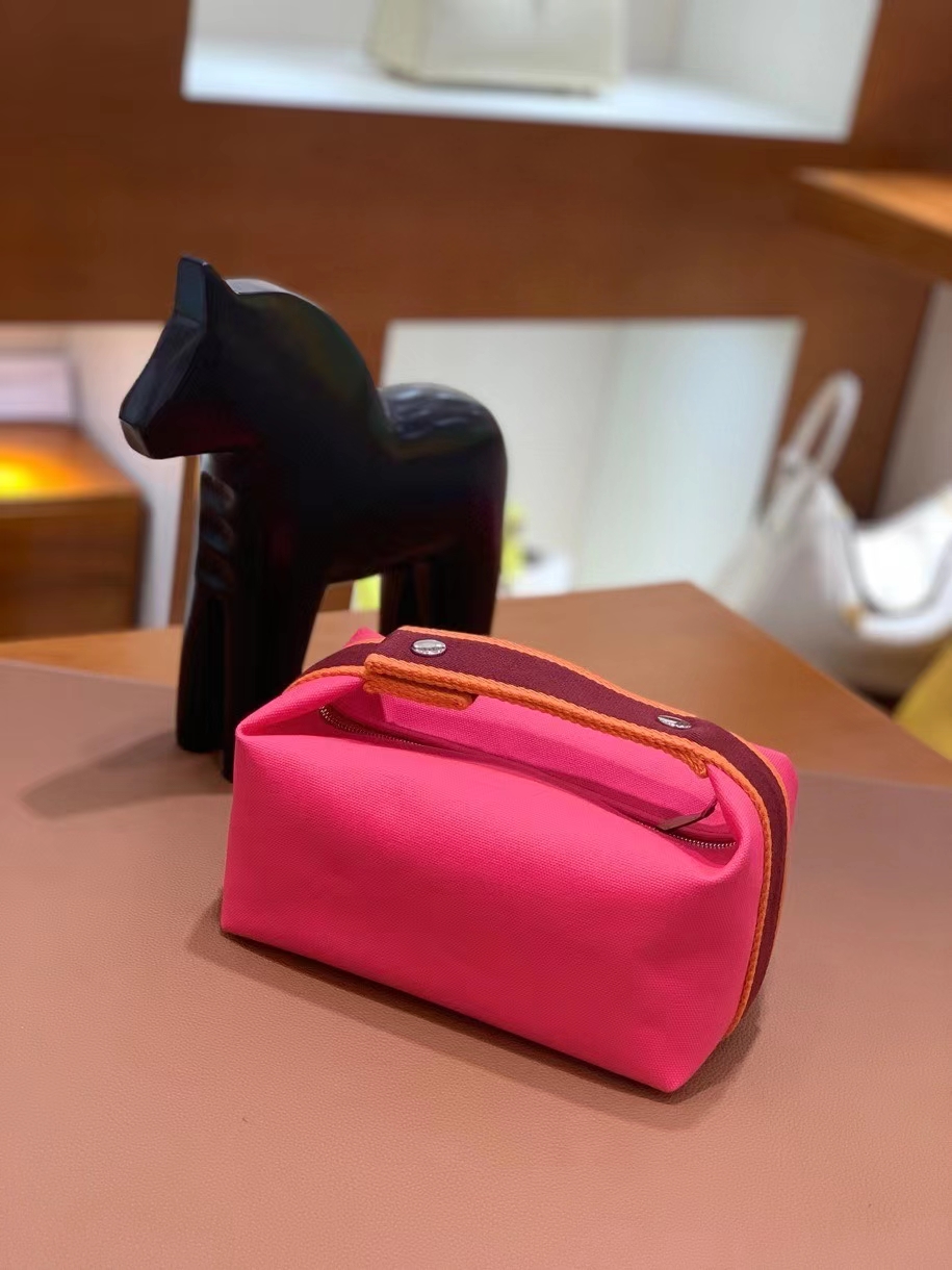 Hermès（爱马仕）桃红色 饭盒 21cm 银扣