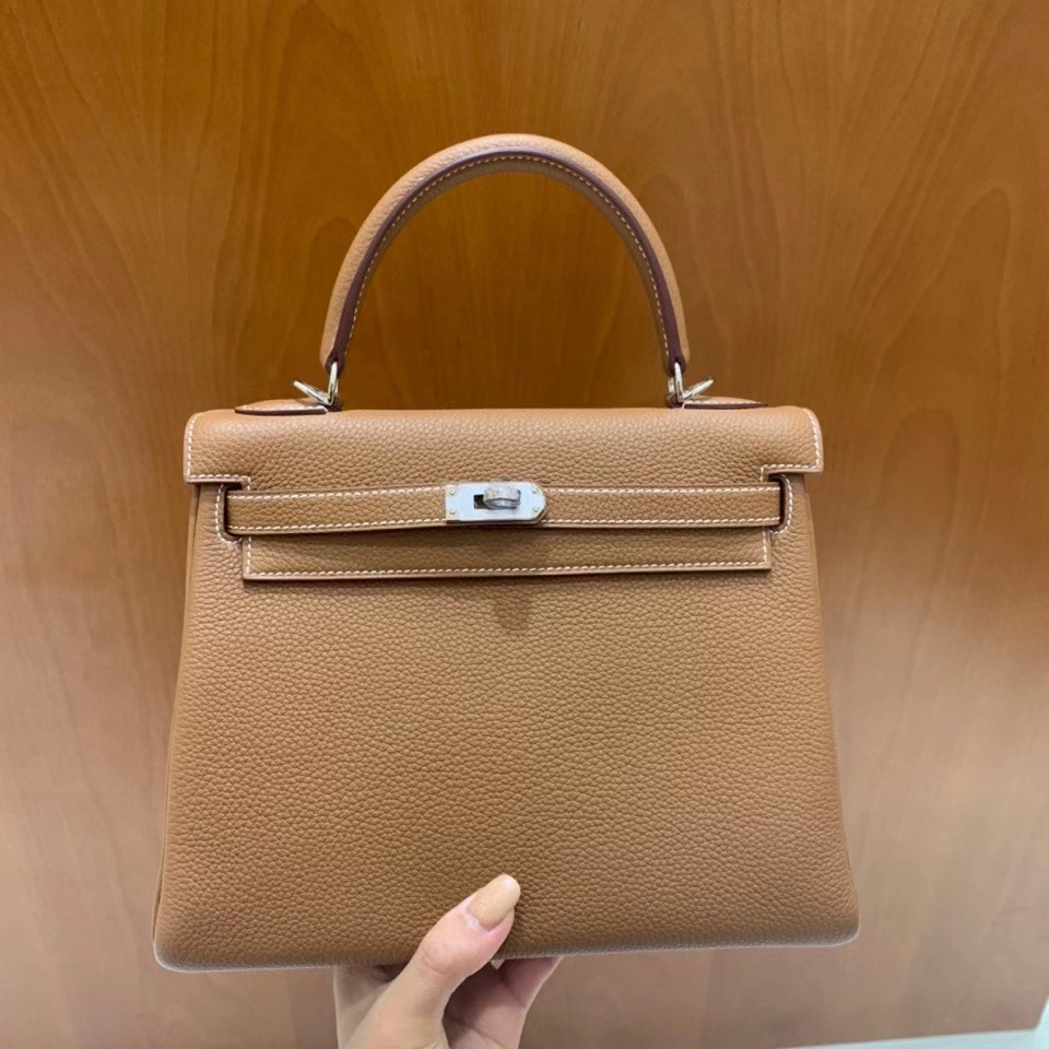 Hermès（爱马仕）Kelly 凯莉包 togo 金棕色 银扣 25cm 现货