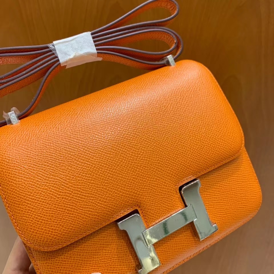 Hermès（爱马仕）Constance 空姐包 epsom 橙色 19cm 银扣 现货