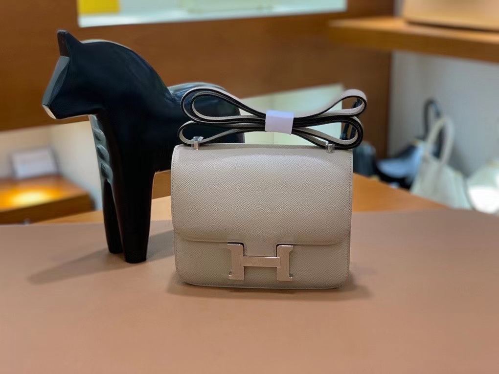 Hermès（爱马仕）Constance 空姐包 epsom 斑鸠灰 银扣 19cm 现货