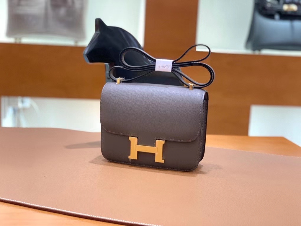 Hermès（爱马仕）Constance 空姐包 epsom 锡器灰 19cm 金扣 现货