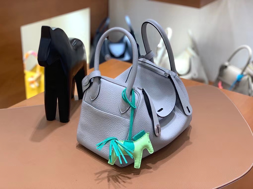 Hermès（爱马仕）TC 海鸥灰 Lindy 26 银扣