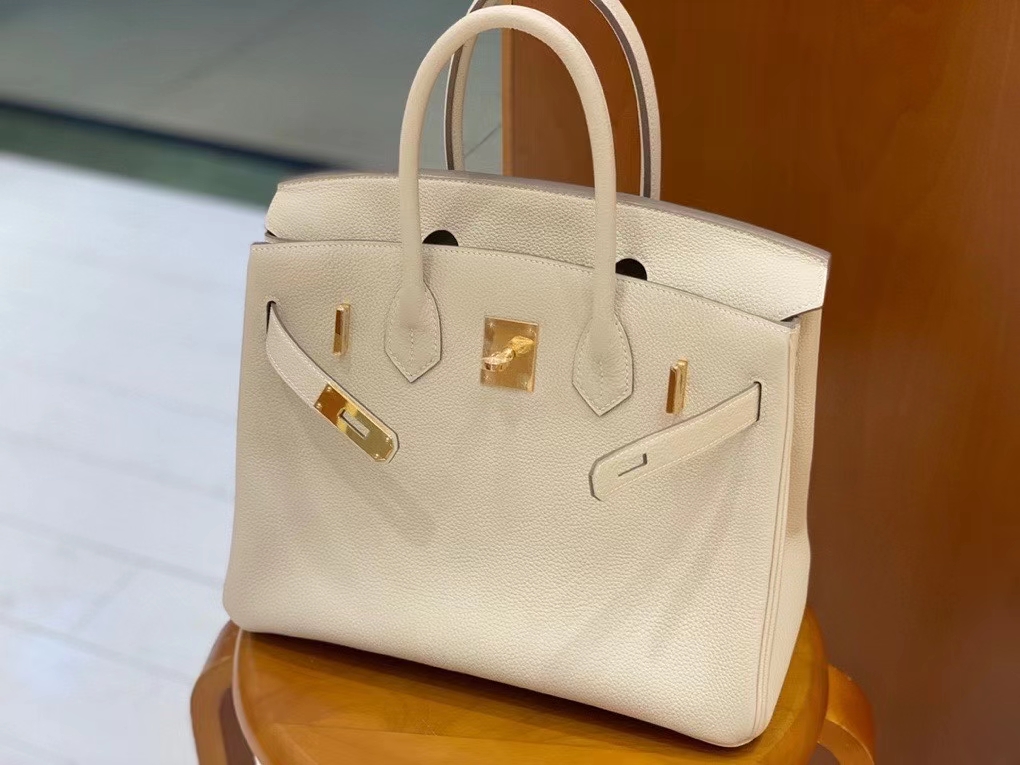 Hermès（爱马仕）Birkin 铂金包 Togo 奶昔白 金扣 30cm