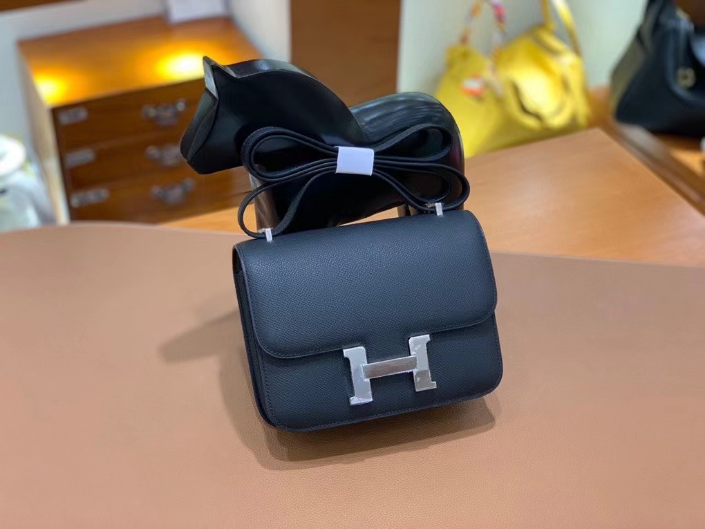 Hermès（爱马仕）Constance 空姐包 epsom 黑色 银扣 19cm 现货