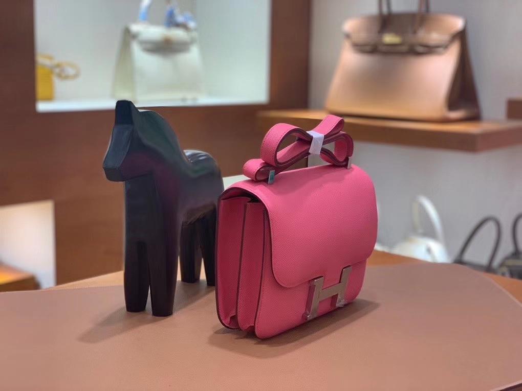 Hermès（爱马仕）Constance 空姐包 epsom 唇膏粉 银扣 24cm 现货