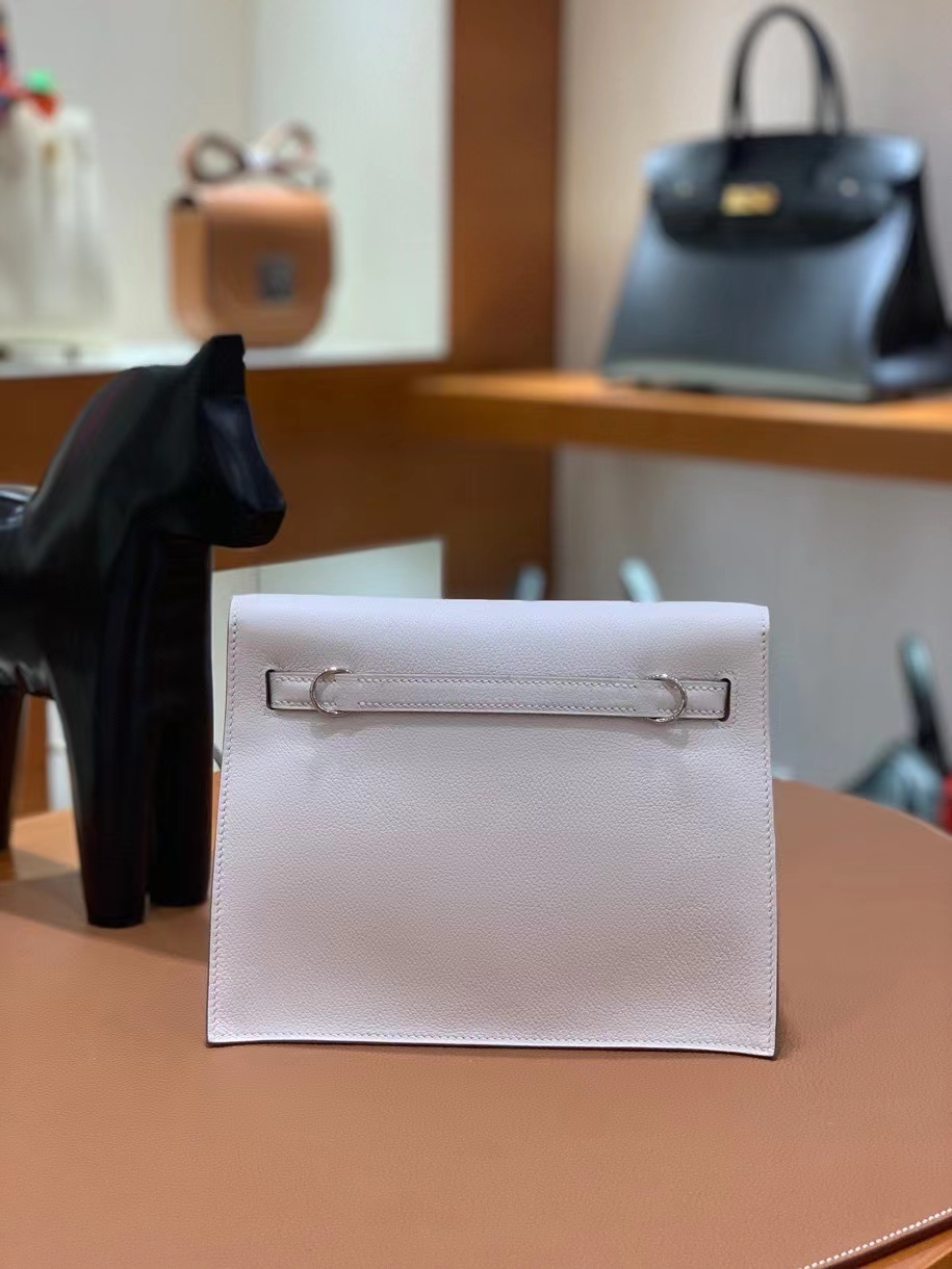 Hermès（爱马仕）Kelly danse evercolor 8L奶油白 22cm 银扣 现货