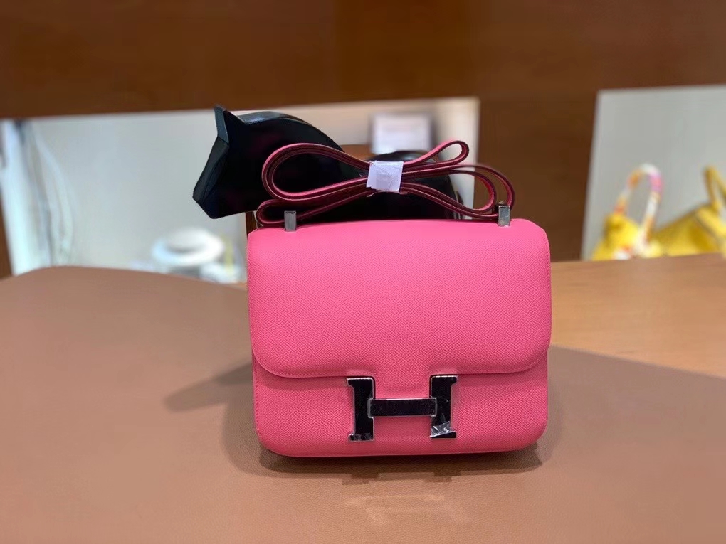 Hermès（爱马仕）Constance 空姐包 epsom 唇膏粉 银扣 24cm 现货