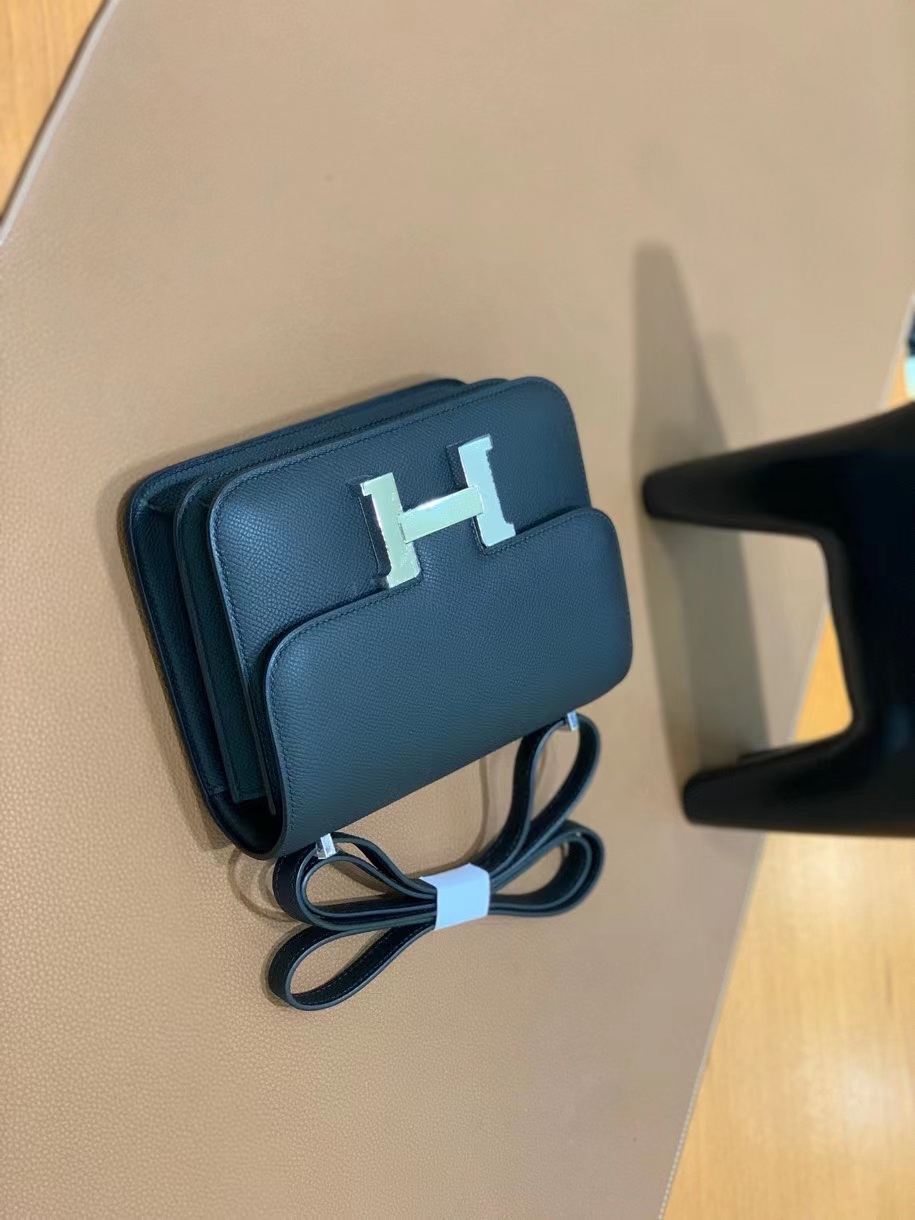 Hermès（爱马仕）Constance 空姐包 epsom 黑色 银扣 19cm 现货