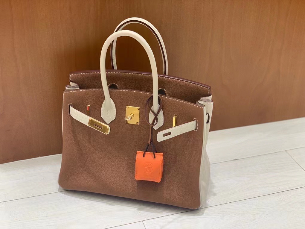 Hermès（爱马仕）Togo 金棕色 拼 奶昔白 BK 30 金扣