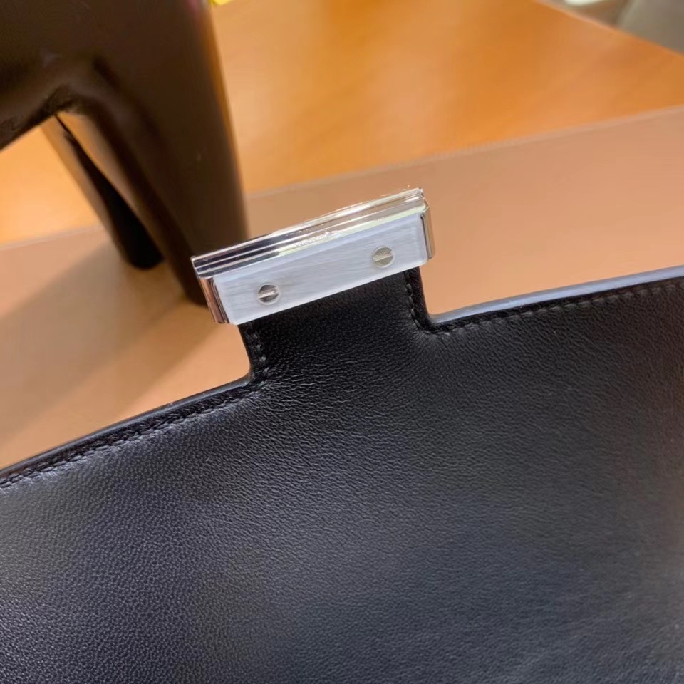 Hermès（爱马仕）Constance 空姐包 epsom 黑色 银扣 19cm 现货