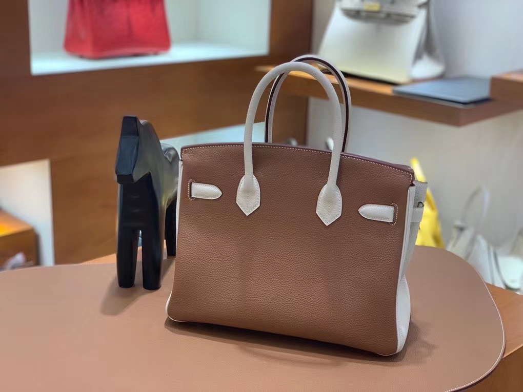 Hermès（爱马仕）Togo 金棕色 拼 奶昔白 BK 30 金扣