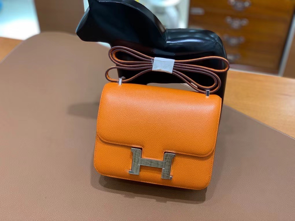 Hermès（爱马仕）Constance 空姐包 epsom 橙色 19cm 银扣 现货