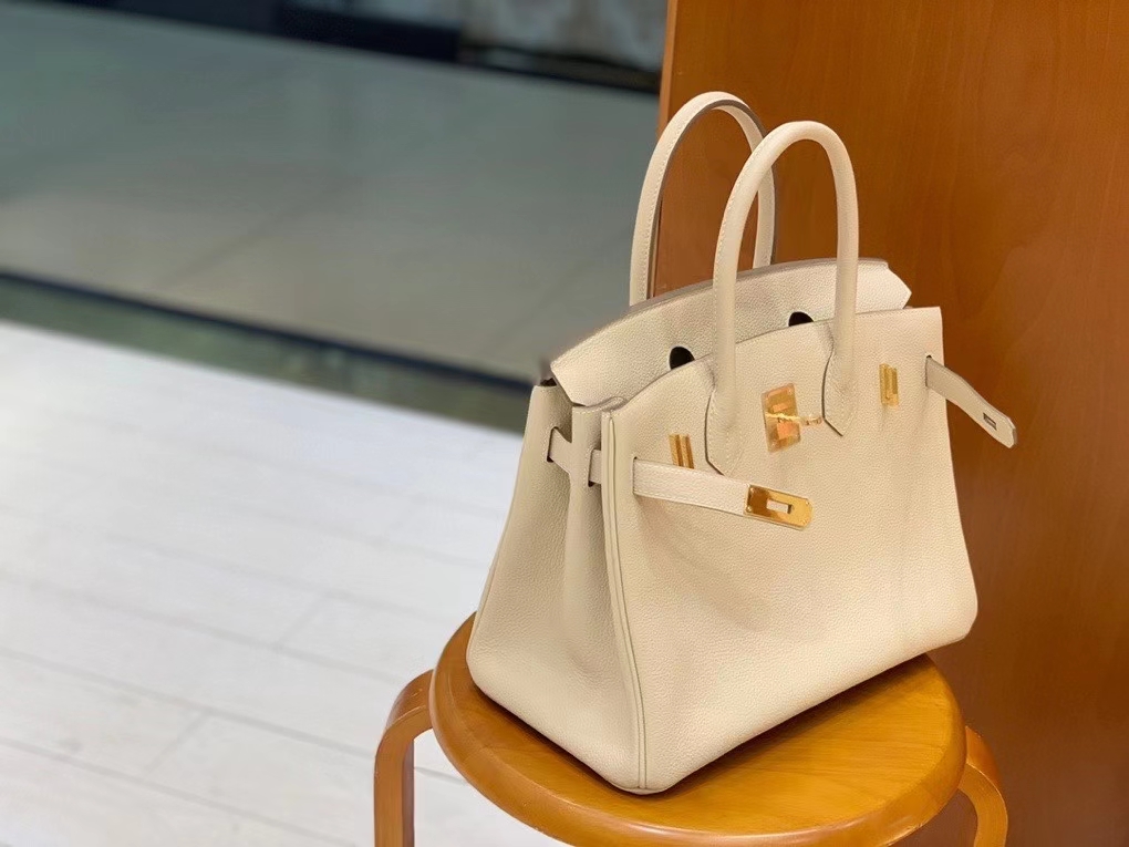 Hermès（爱马仕）Birkin 铂金包 Togo 奶昔白 金扣 30cm