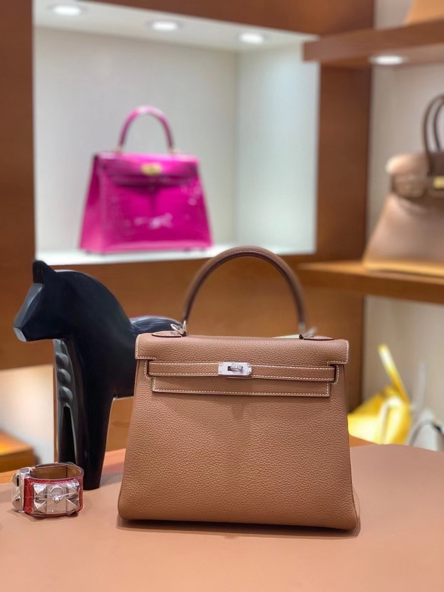 Hermès（爱马仕）Kelly 凯莉包 togo 金棕色 银扣 25cm 现货
