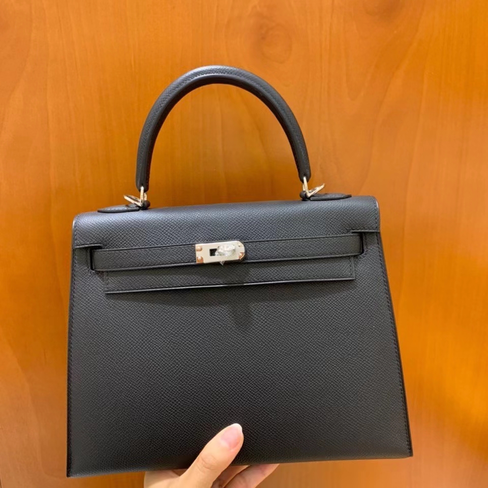 Hermès（爱马仕）Kelly 凯莉包 Epsom 黑色 银扣 25cm