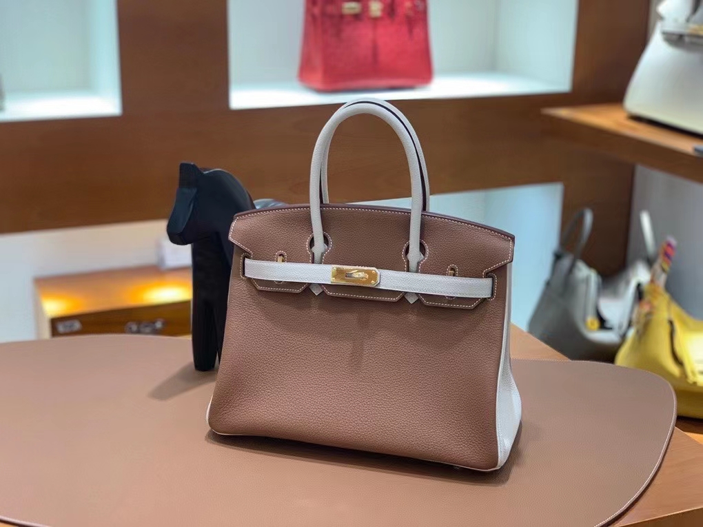 Hermès（爱马仕）Togo 金棕色 拼 奶昔白 BK 30 金扣