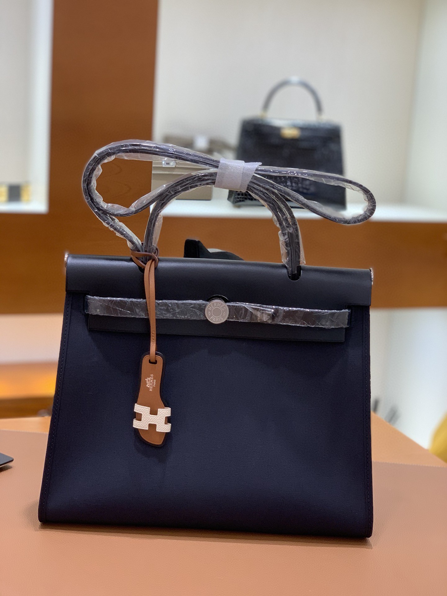 Hermès（爱马仕）Herbag 黑色 Box帆布 银扣 31cm