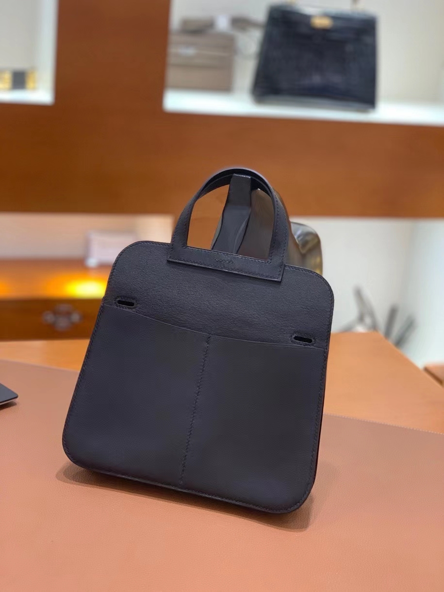 Hermès（爱马仕）Swift 黑色 Halzan 22cm 银扣 现货