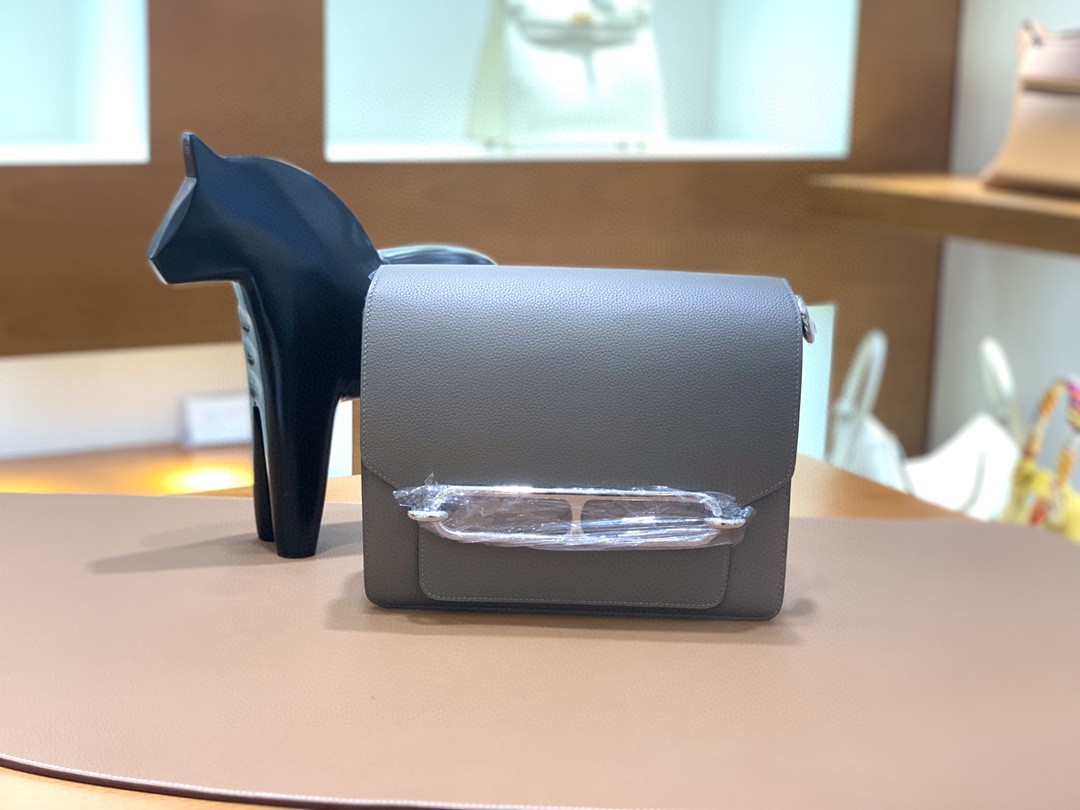 Hermès（爱马仕）Roulis 猪鼻子 evercolor 沥青灰 23cm 银扣 现货