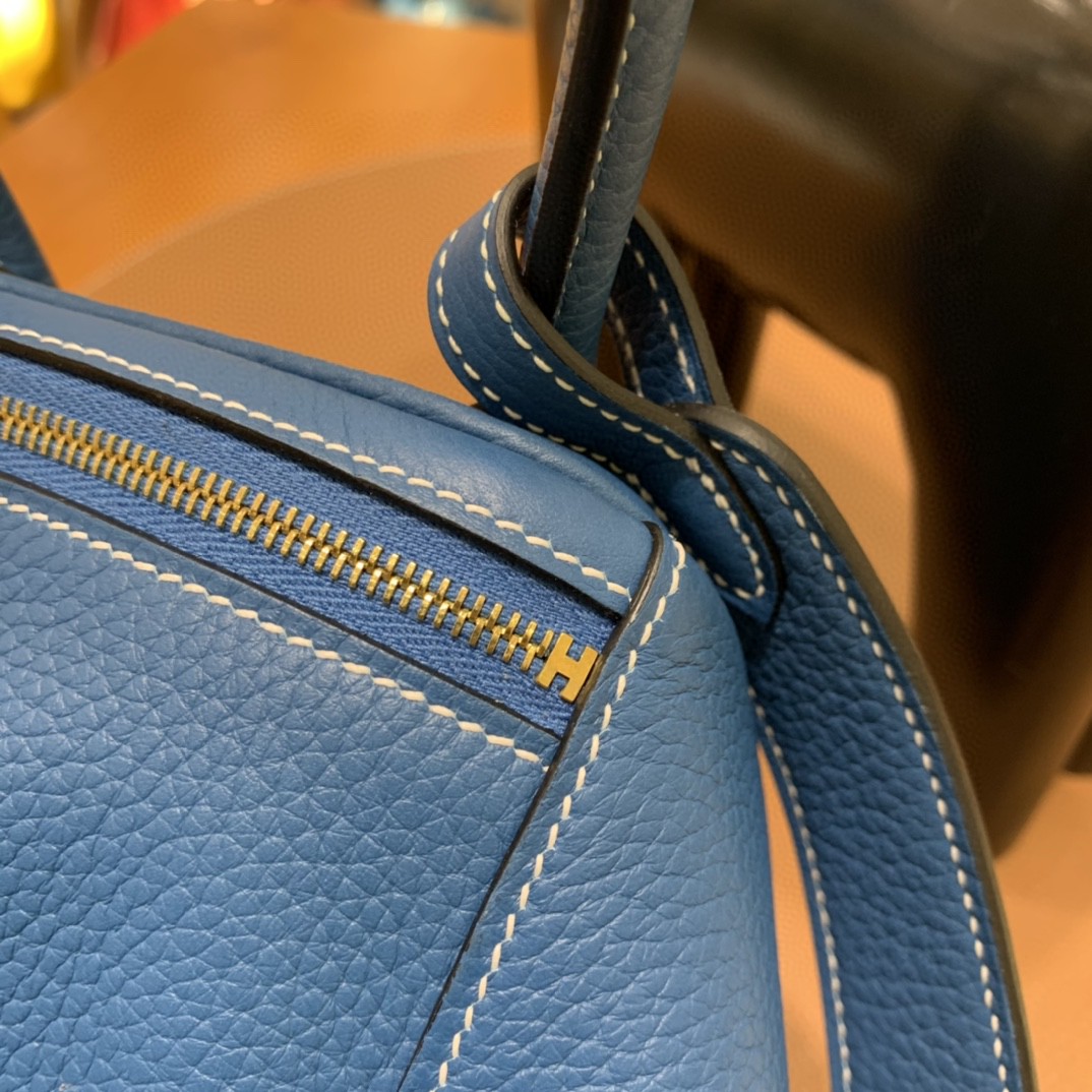 Hermès（爱马仕）Lindy 琳迪包 TC 牛仔蓝 金扣 26cm 现货